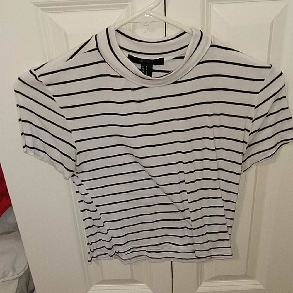 Black and white striped cropped turtle neck